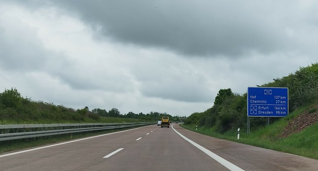 Leere Autobahn nach Chemnitz 